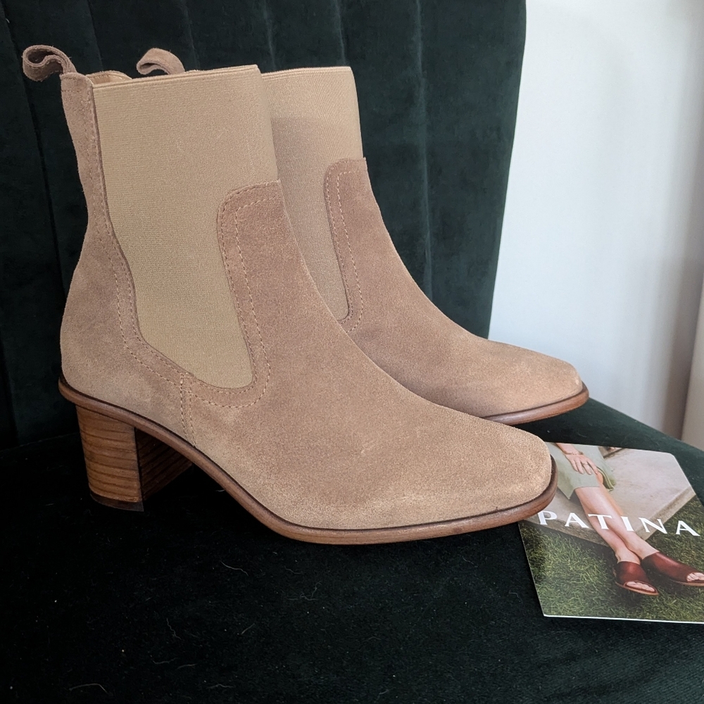 Portland leather goods Vero Chelsea boots in Taupe 7.5